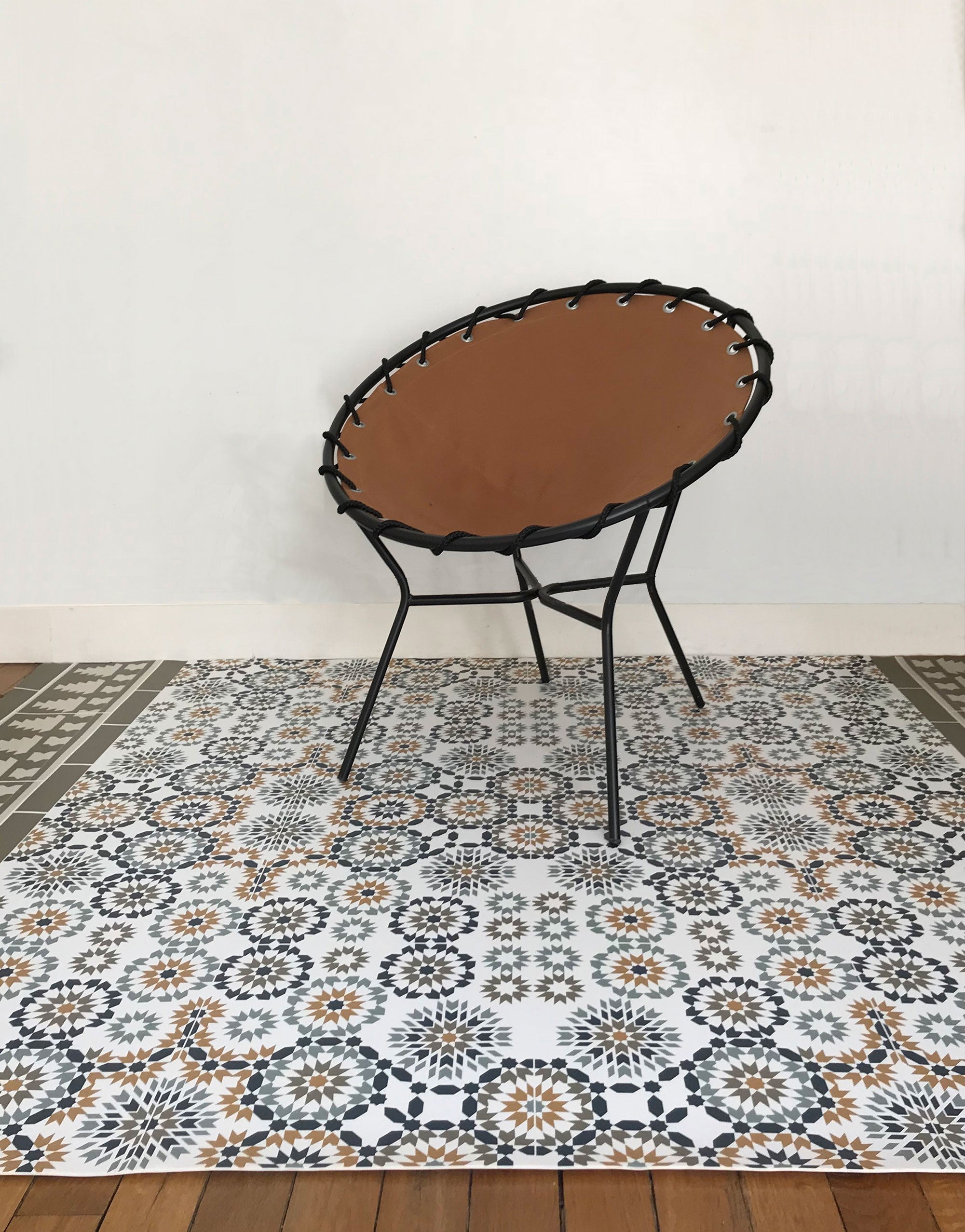Tanger beige vinyl rug