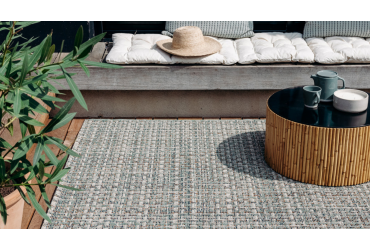 Découvrez nos tapis d'extérieur pour un jardin design.